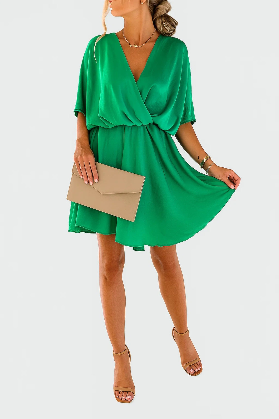 Robe Courte Élégante en Chiffon Décolleté V - PanierRoyale