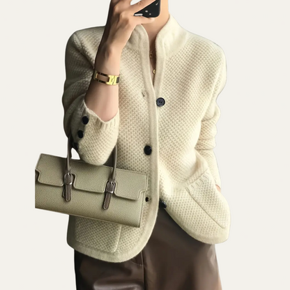 VogeLuxe | Gilet boutonné texturé pour femme 0