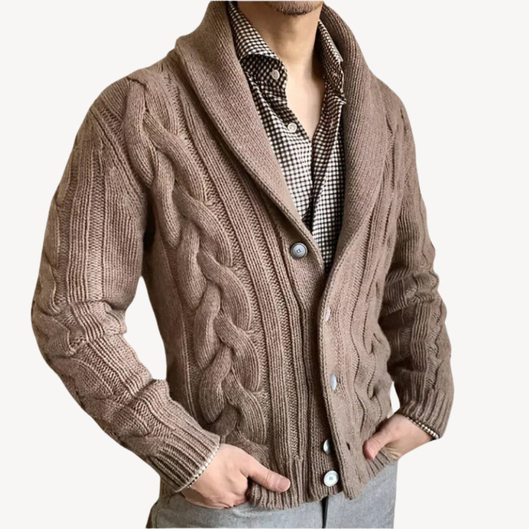 VogeLuxe | Gilet châle en maille torsadée pour homme 1