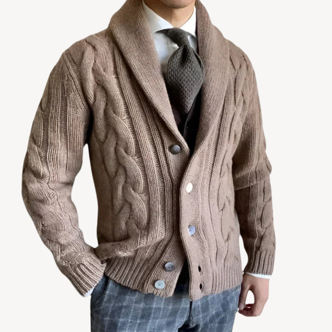 VogeLuxe | Gilet châle en maille torsadée pour homme 3