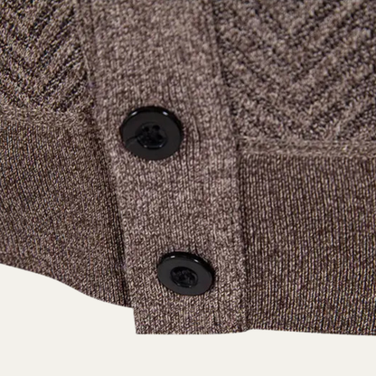 VogeLuxe | Gilet en maille texturée à col en V pour homme 6