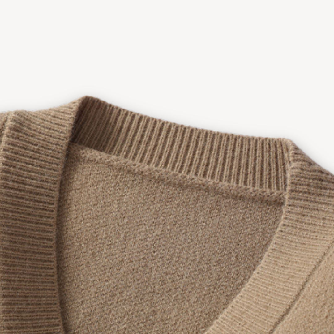 VogeLuxe | Gilet homme col V avec surpiqûres apparentes 8