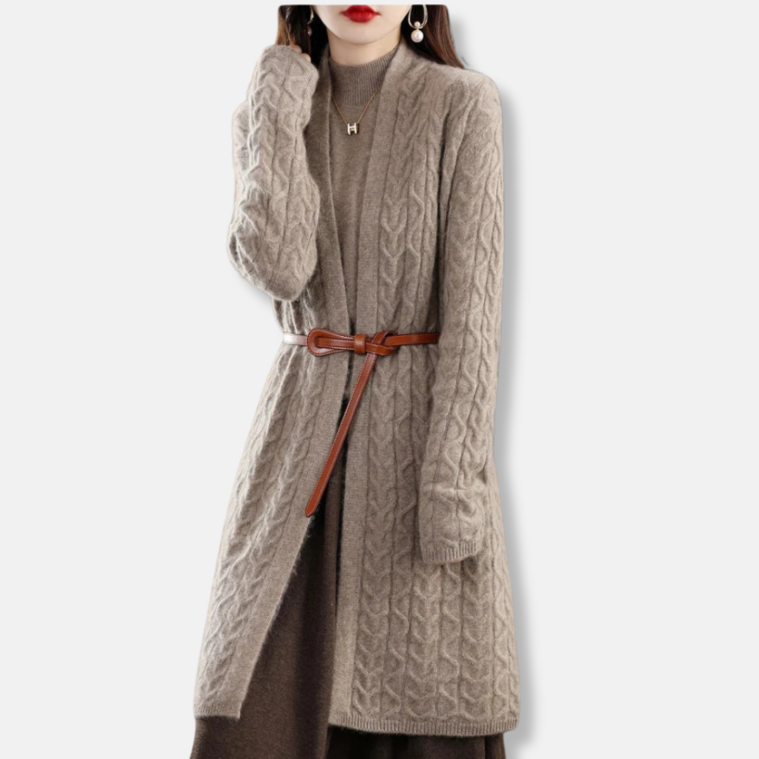 VogeLuxe | Gilet long en maille torsadée pour femme 0