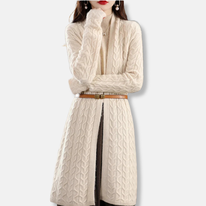 VogeLuxe | Gilet long en maille torsadée pour femme 3