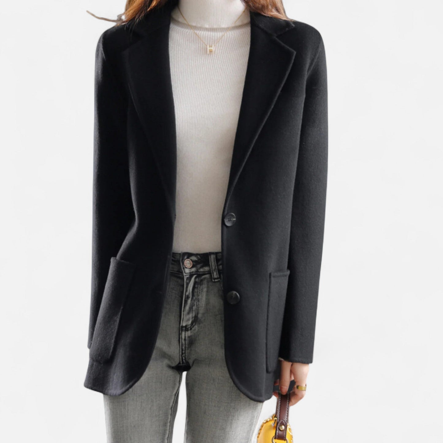 VogeLuxe | Manteau court en laine style blazer pour femme 1