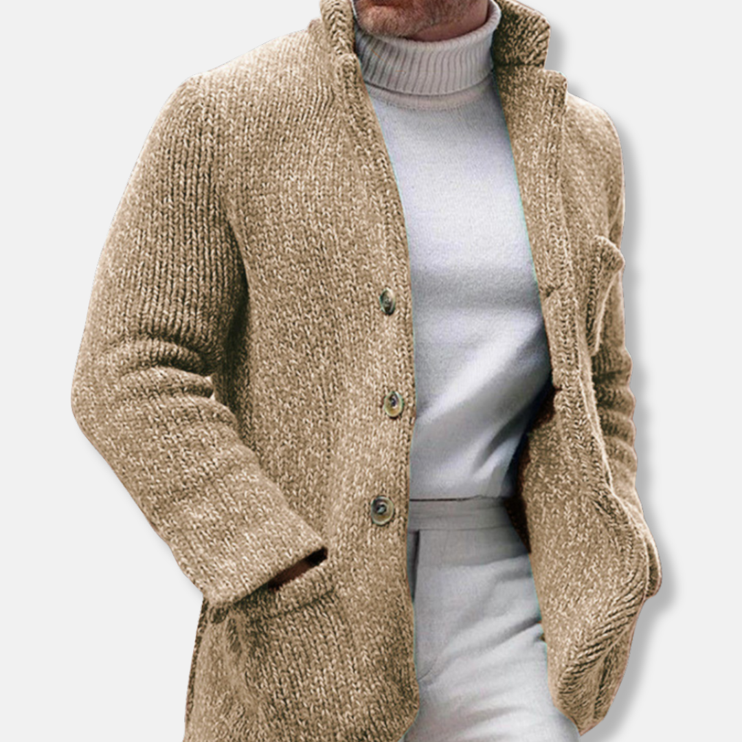 VogeLuxe | Manteau en maille sur mesure pour homme 3