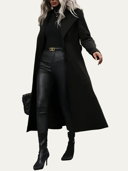 VogeLuxe | Manteau long évasé élégant pour femme 4