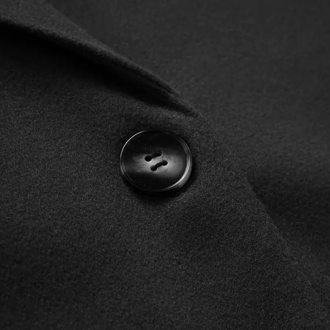 VogeLuxe | Manteau long spectaculaire pour femme 4