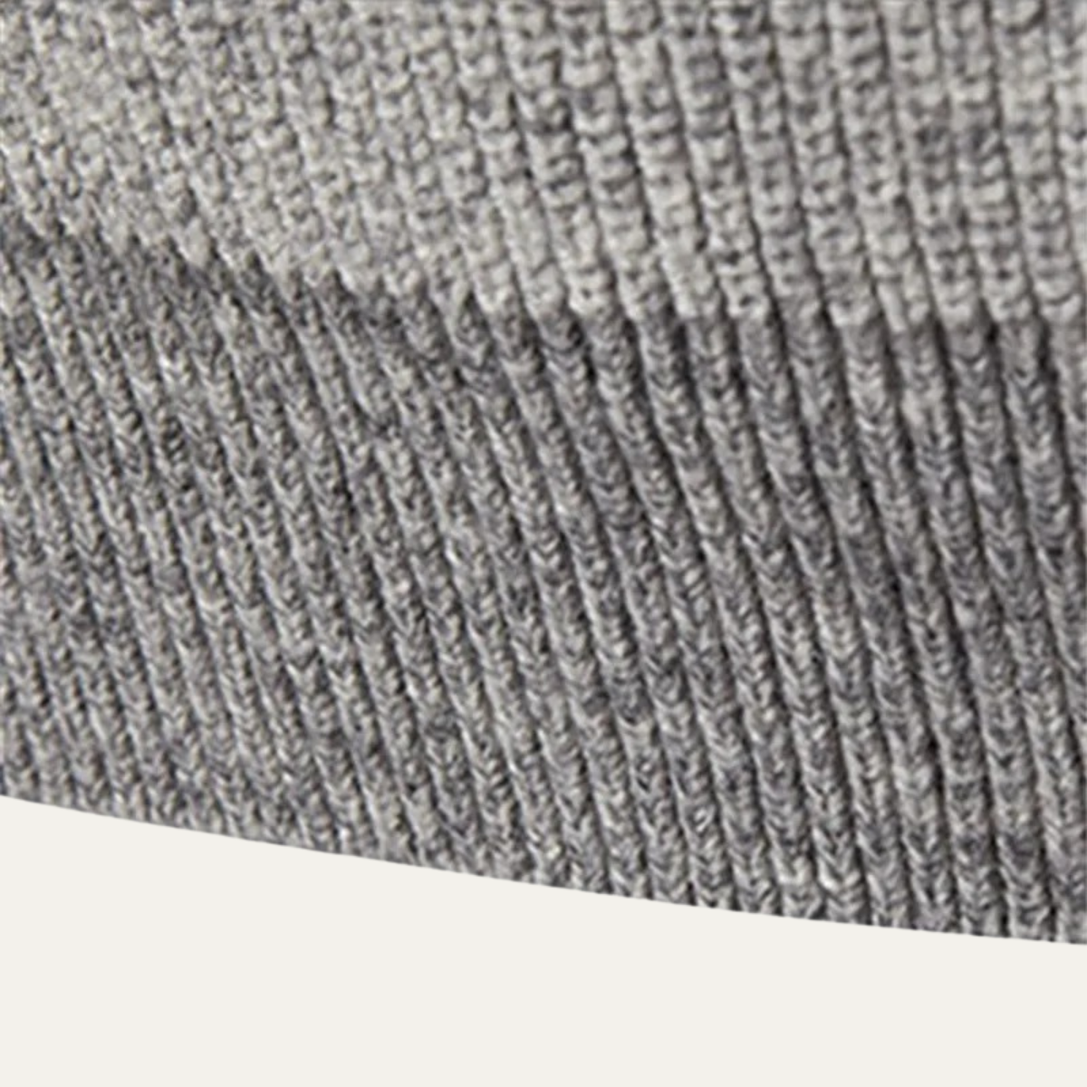 VogeLuxe | Pull Henley côtelé à col montant pour homme 4