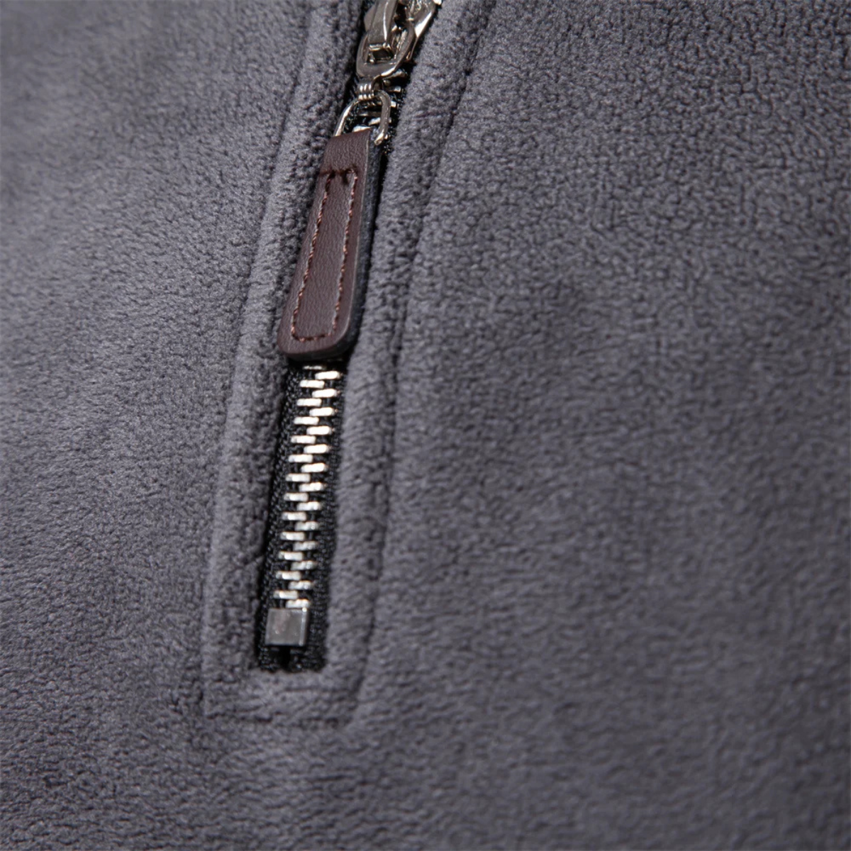 VogeLuxe | Pull à col zippé pour homme 3