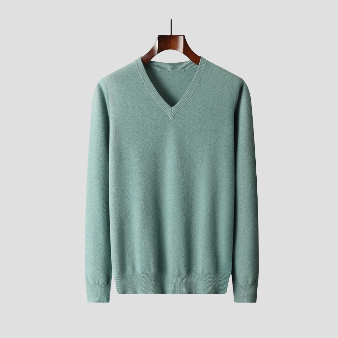 VogeLuxe | Pull col V en maille fine pour homme 1