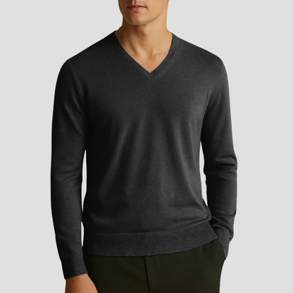 VogeLuxe | Pull col V en maille fine pour homme 10