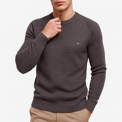VogeLuxe | Pull en maille à carreaux classique pour homme 3