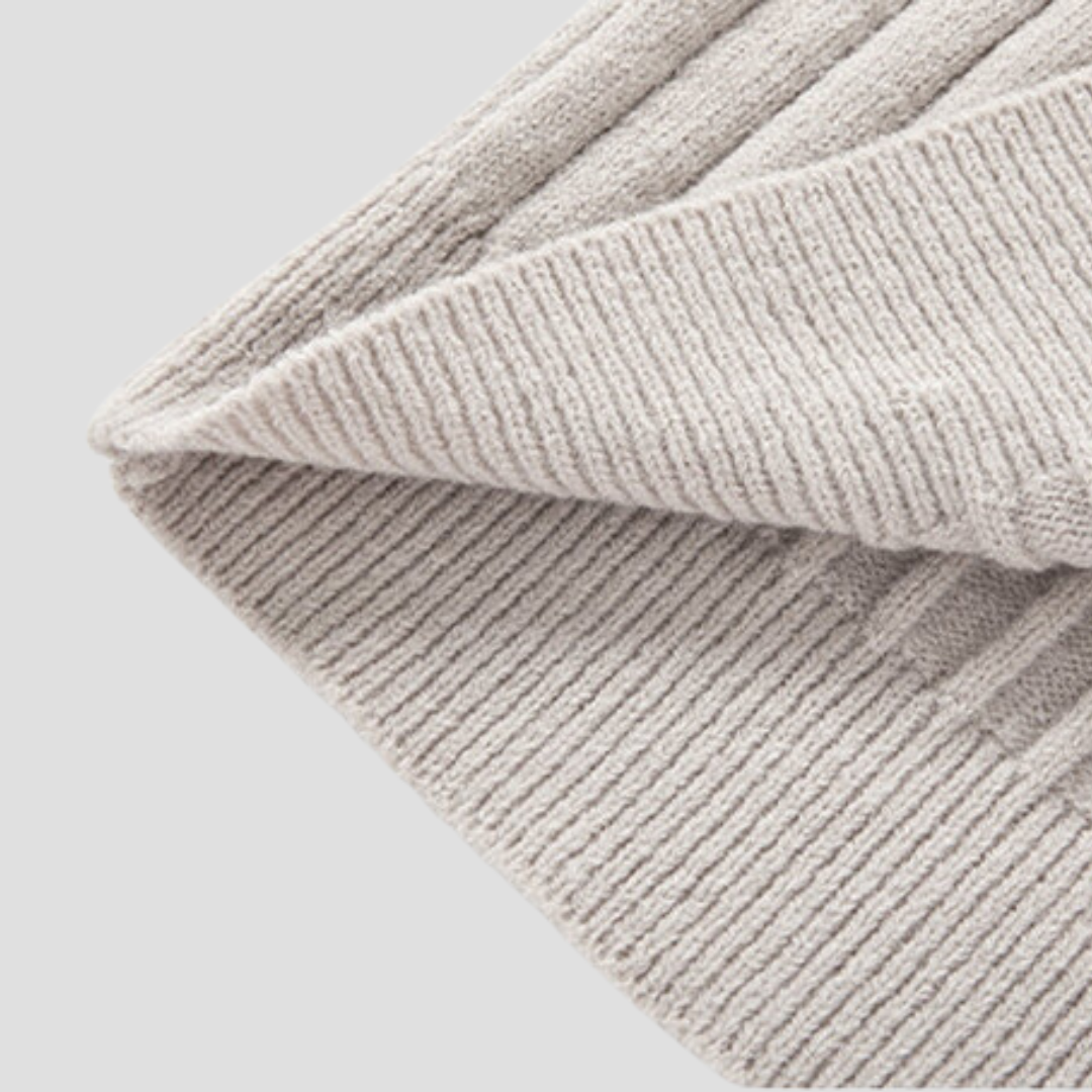 VogeLuxe | Pull en maille côtelée verticale à quart de zip pour homme 3