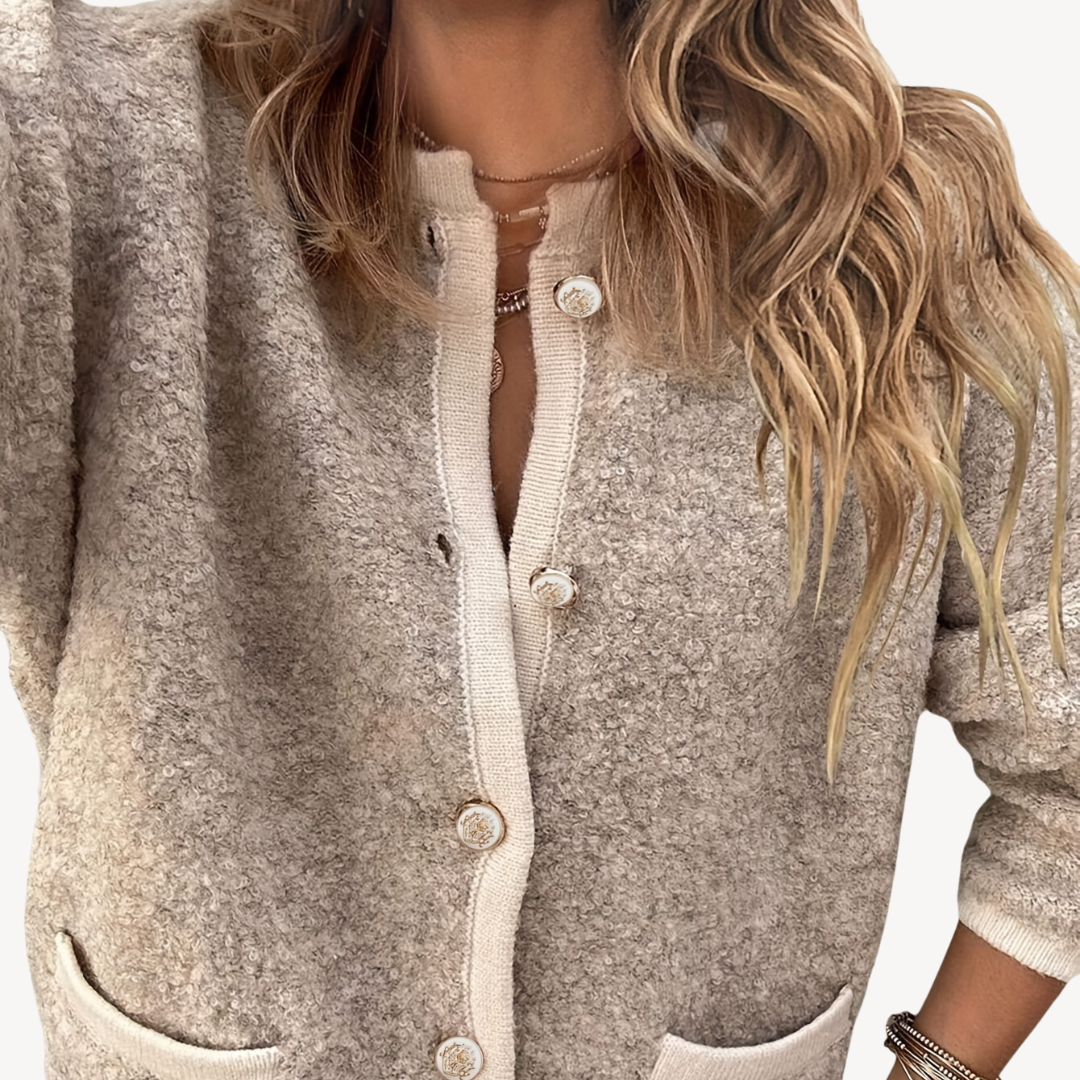 VogeLuxe | Pull en maille oversize à boutons pour femme 3
