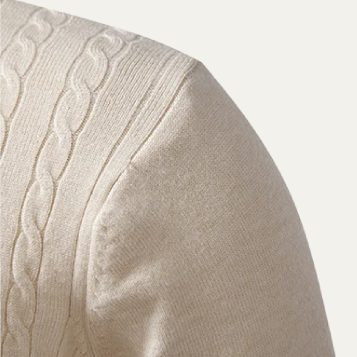 VogeLuxe | Pull en maille torsadée en coton doux pour homme 4