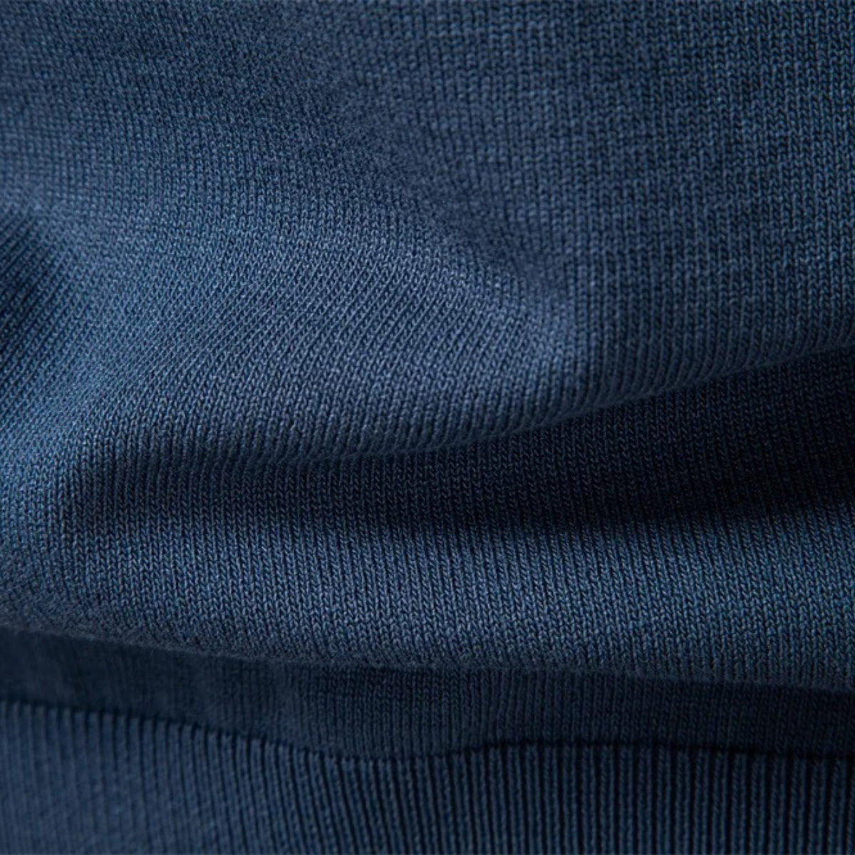 VogeLuxe | Pull polo en maille à col V pour homme 8
