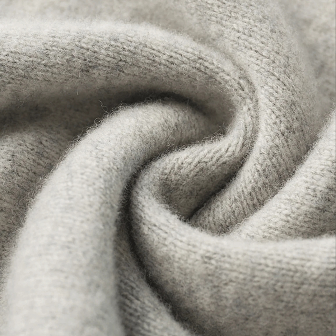 VogeLuxe | Sweat à capuche en maille pour femme avec détails de boutons 4