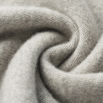 VogeLuxe | Sweat à capuche en maille pour femme avec détails de boutons 4