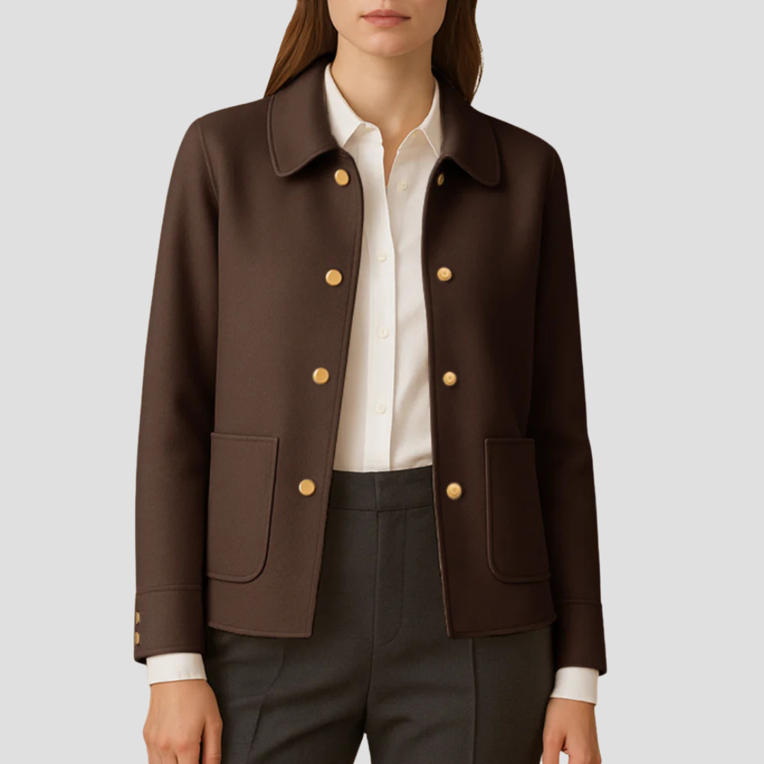 VogeLuxe | Veste blazer courte à boutons dorés pour femme 6