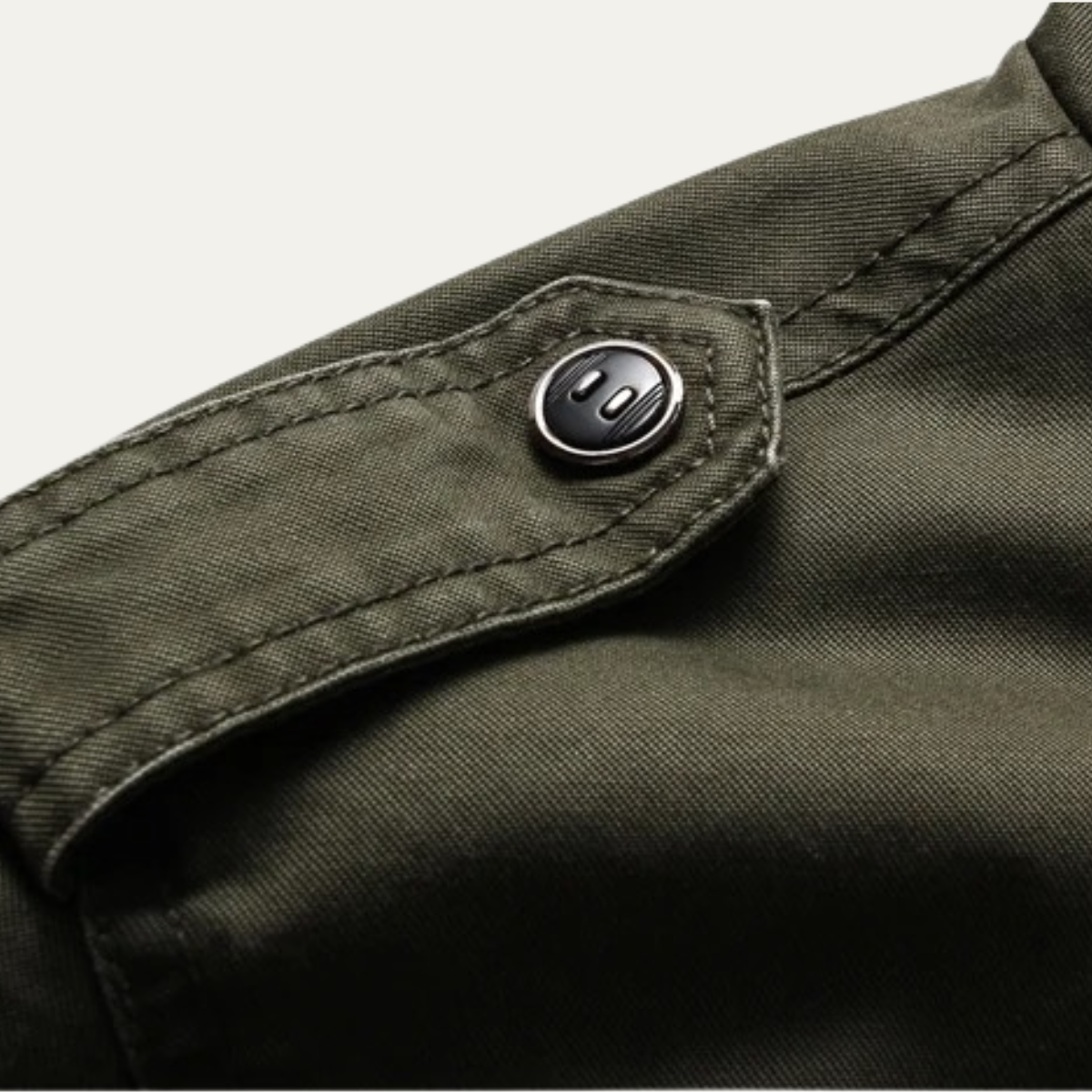 VogeLuxe | Veste en coton style militaire pour homme 8