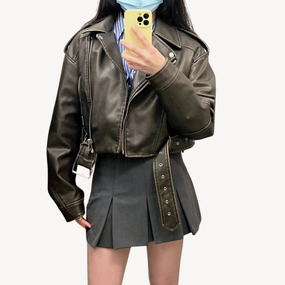 VogeLuxe | Veste en cuir vintage ceinturée pour femme 1