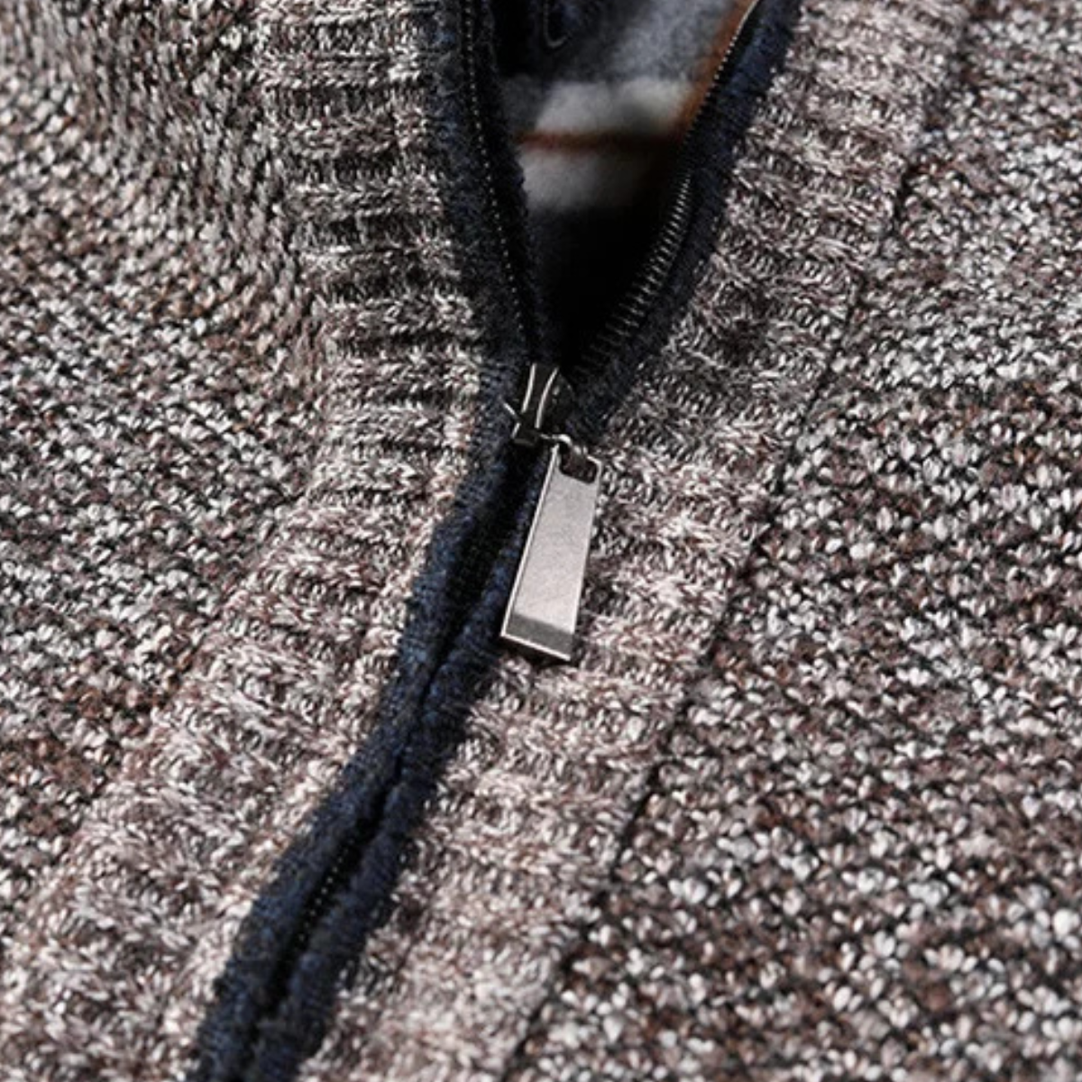 VogeLuxe | Veste zippée en coton texturé pour homme 3