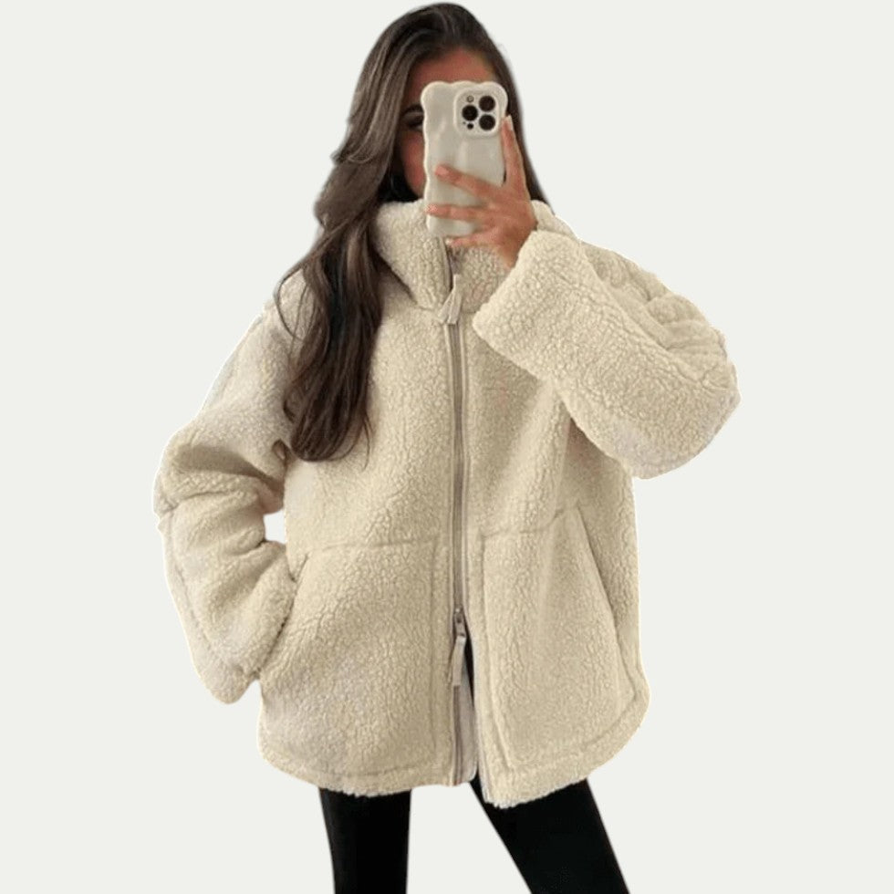 VogeLuxe | Veste zippée en polaire texturée et confortable pour femme 4