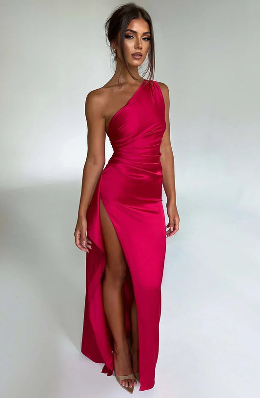 Robe Longue Femme Épaule Dévoilée avec Fente - BerlinGlamour
