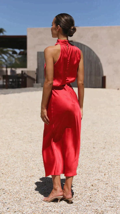 Robe Féminine Mi-Longue avec Col En V et Décolleté Plissé