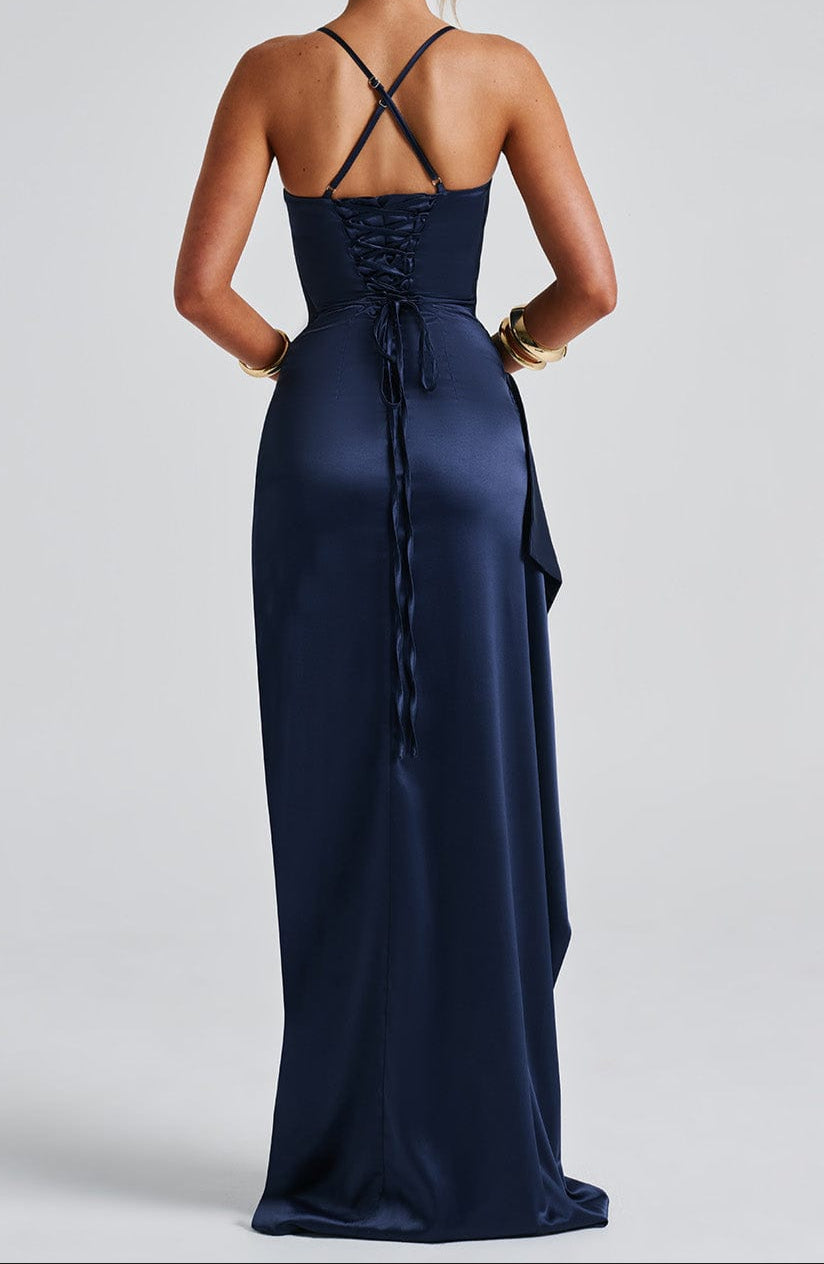 Robe Longue Féminine pour Soirée avec Fente