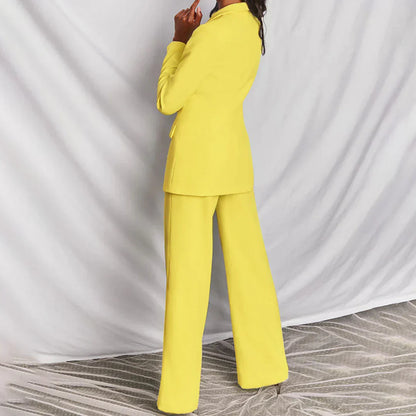 Costume femme pantalon avec blazer long et jambe large, structuré