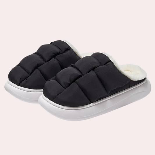 Chaussures d'intérieur en Peluche Douce pour Femmes - PanierRoyale