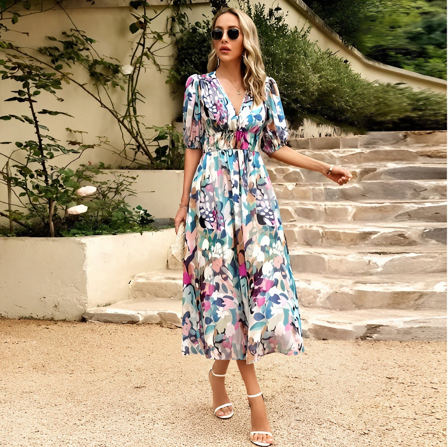 Zara | Élégante robe midi florale avec encolure en V