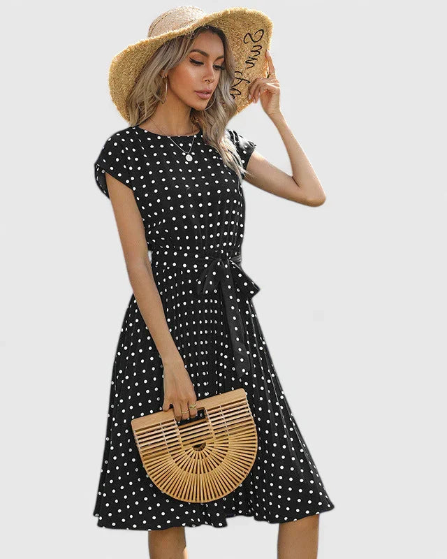 Robe Femme Courte Manches Courtes et Folds