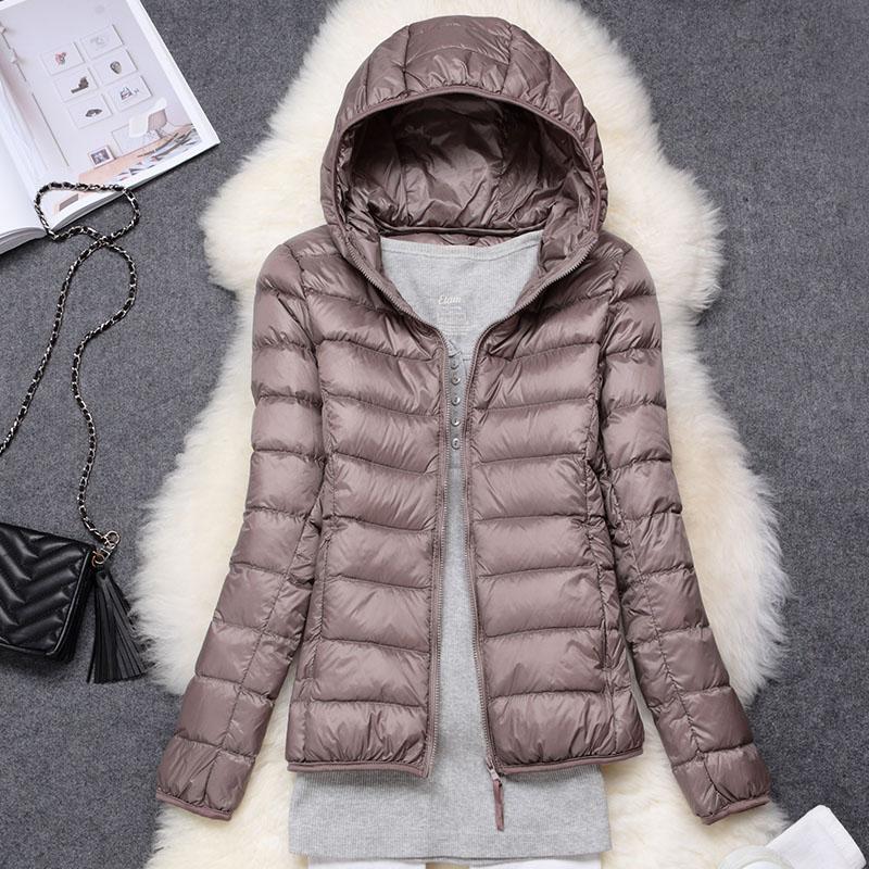 Veste Imperméable Femme Légère avec Capuchon et Coupes Courtes