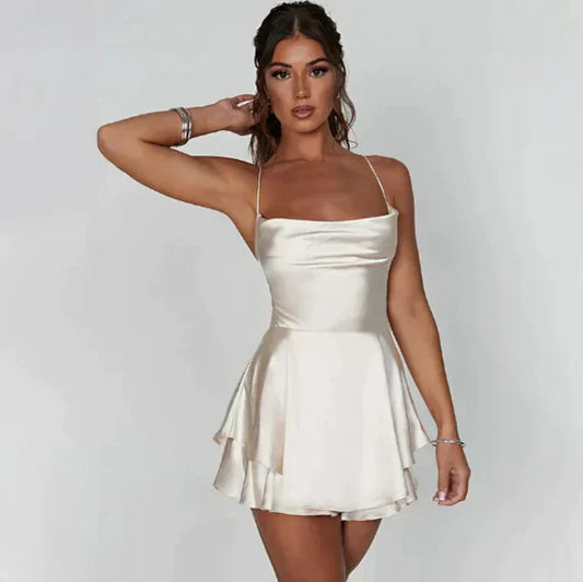 Robe Satin Mini Épaules Dévoilées - BerlinGlamour