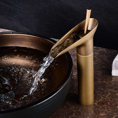 Robinets Design Modernes avec Cascade d'Eau - PanierRoyale