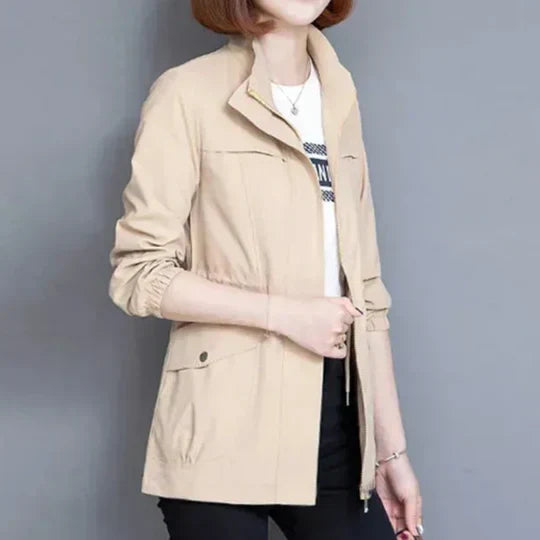 Veste femme coupe-vent légère et élégante