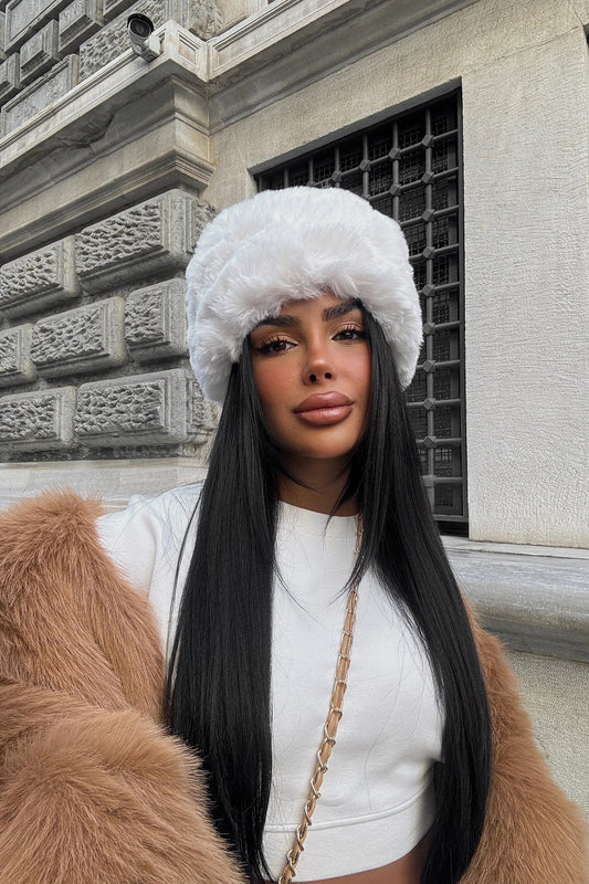 Bonnet Fourrure Blanc Femme Élégant - BerlinGlamour