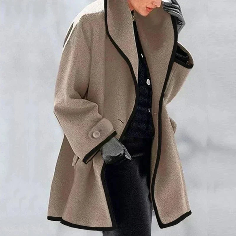 Manteau Femme Blanc Crème Élégant à Boutons de Contraste