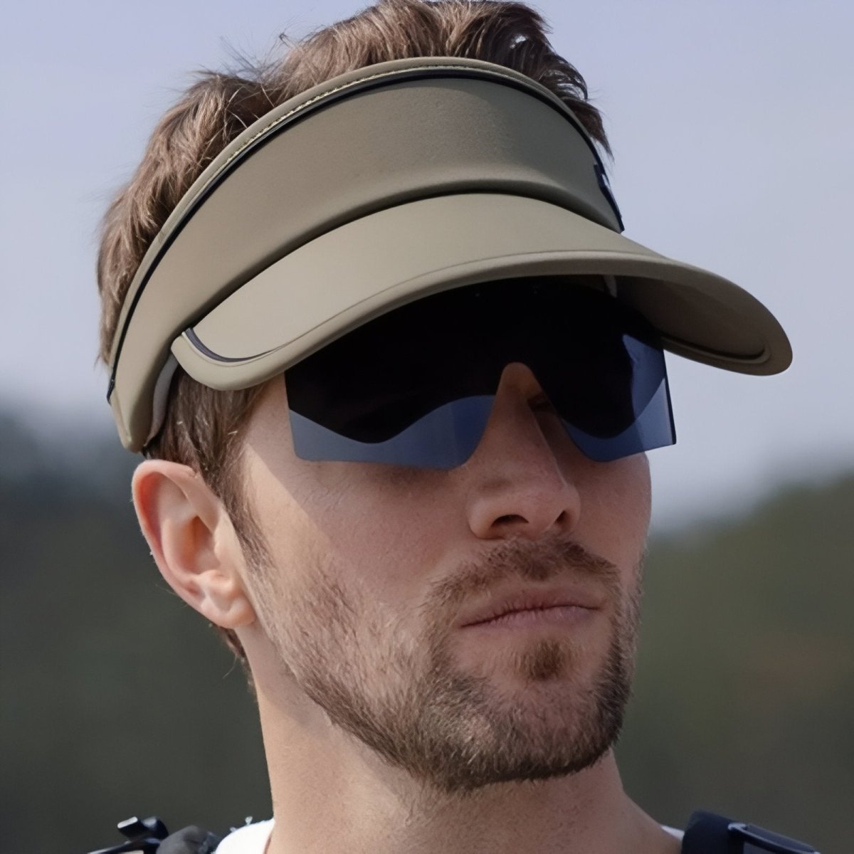 Casquette de Sport avec Visière et Lunettes de Soleil Polarisiert - PanierRoyale