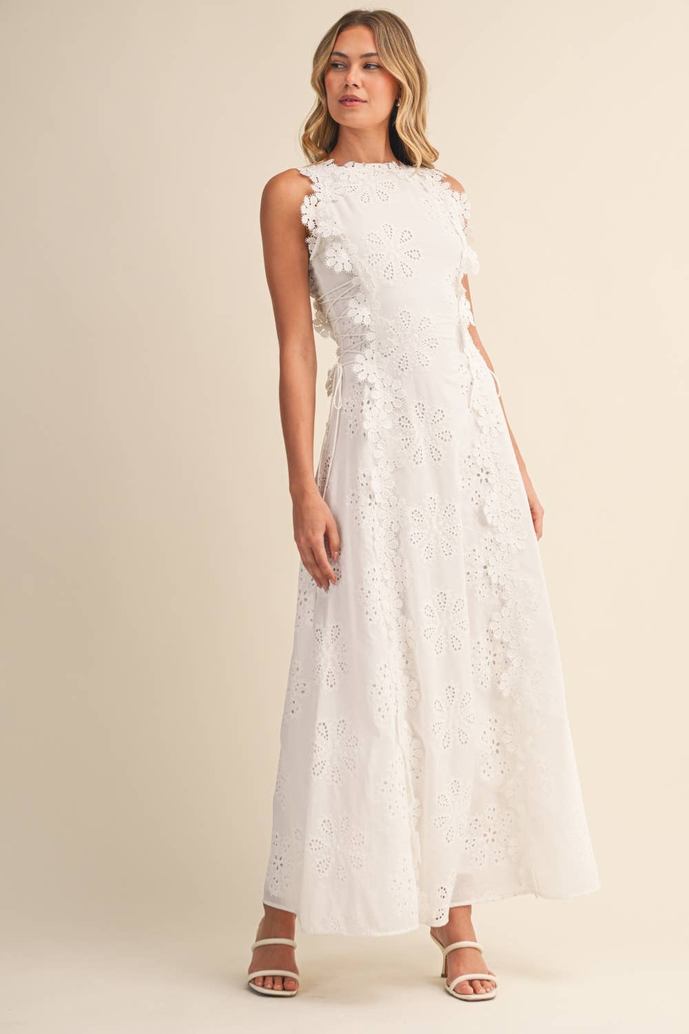 Robe maxi Femme Broderie Fleurie Dentelle Coupe Fluide