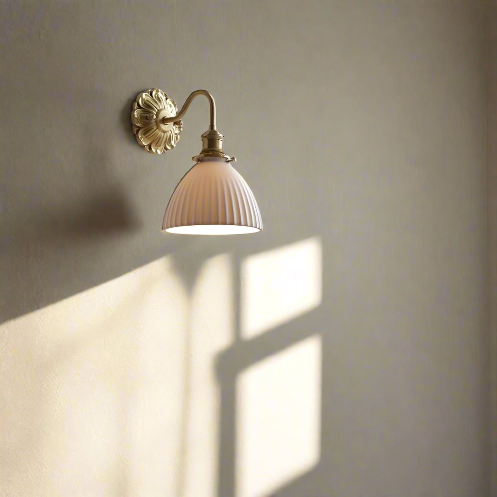 CeraBrass™ – applique murale laiton & céramique, lumière chaleureuse