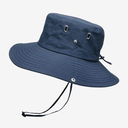 Chapeau de marche léger et étanche