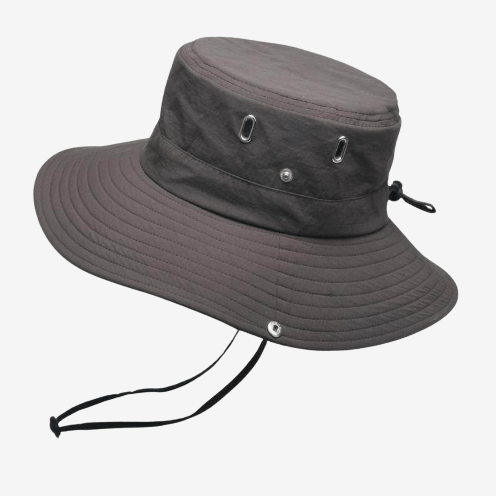 Chapeau de marche léger et étanche