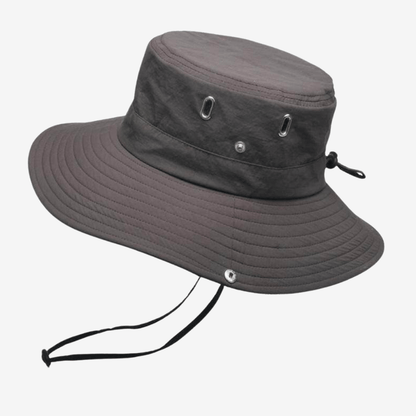 Chapeau de marche léger et étanche