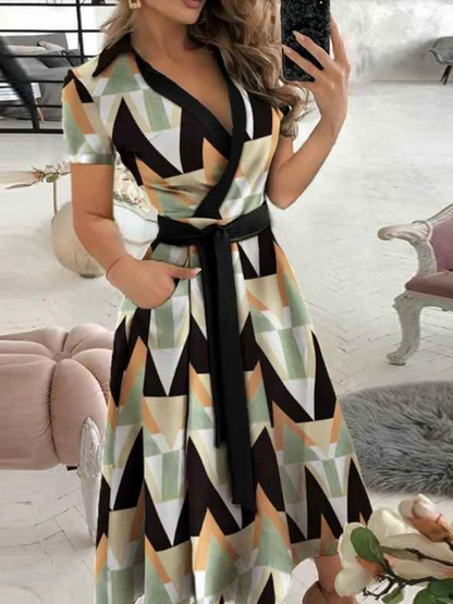 Robe Femme Chic avec Ceinture et Manches Courtes pour Travail ou Loisirs