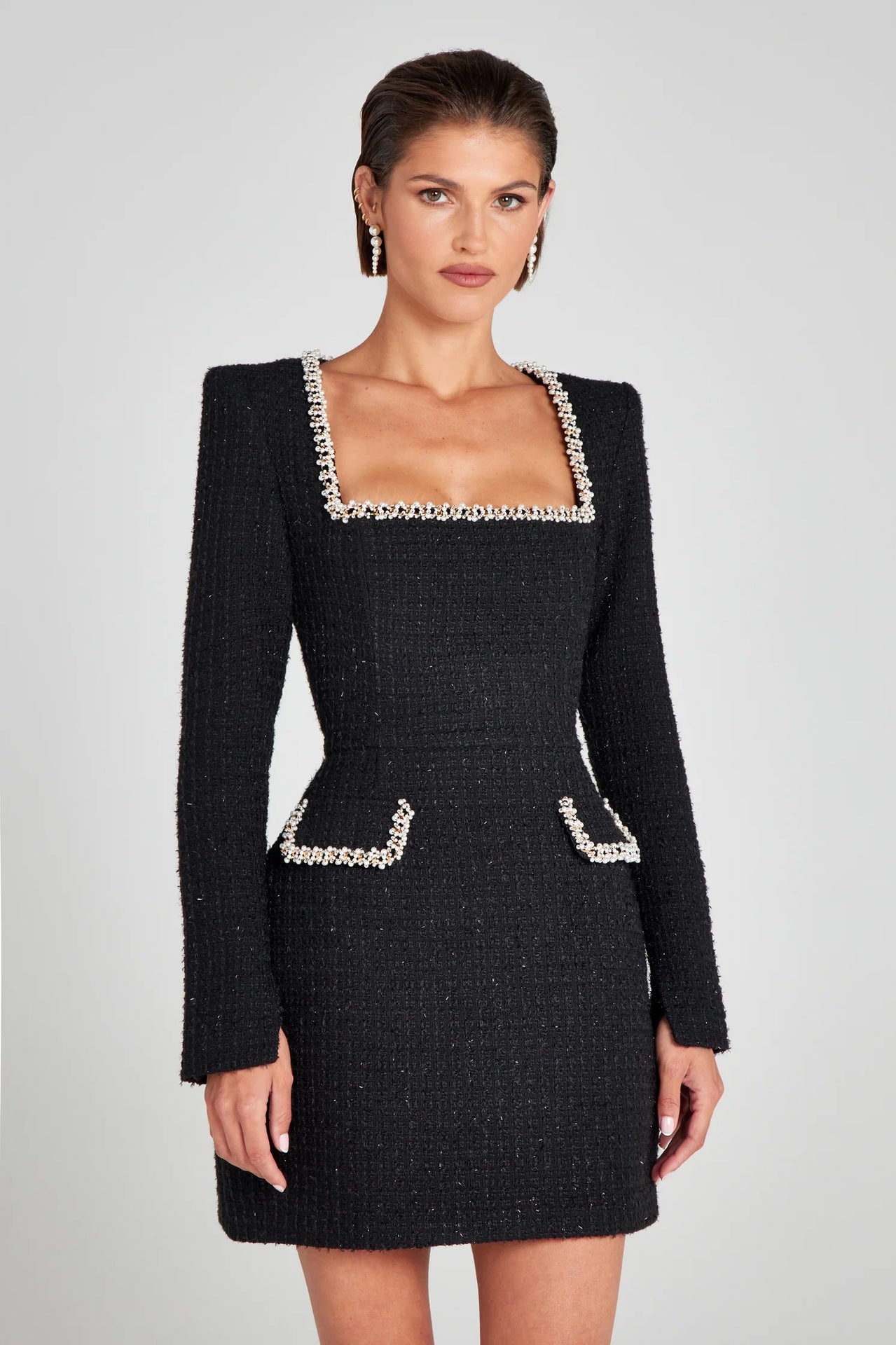 Robe Chic en Tweed Noir avec Perles