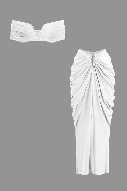 Robe Cocktail Épaules Découvertes avec Drapage Élégant
